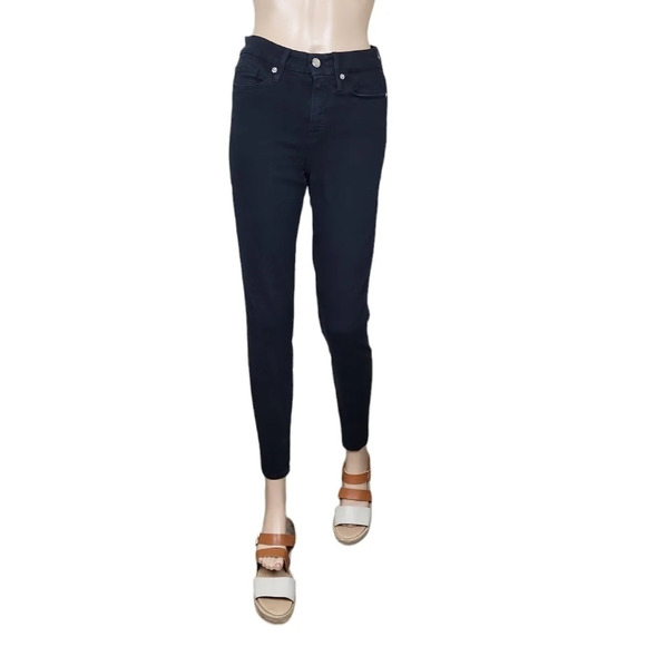 Good American Good Legs Cropped Jeans in Black001 - Picture 1 of 6